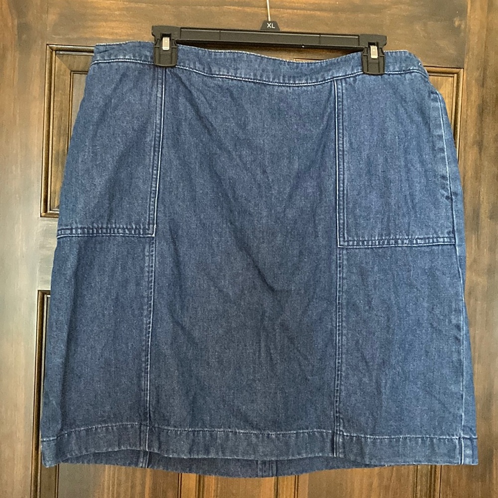 Boden denim skirt